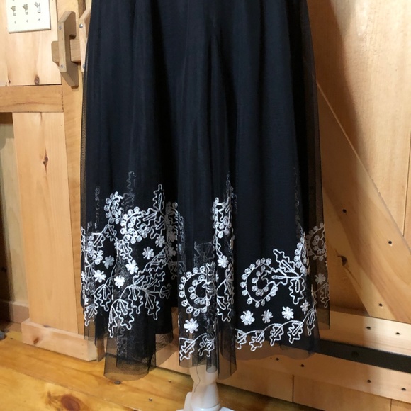 eliza j | black and white tulle embroidered dress - Picture 5 of 7